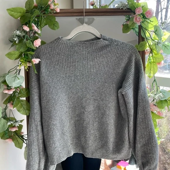 Pink Rose Gray Sweater - Picture 3 of 3